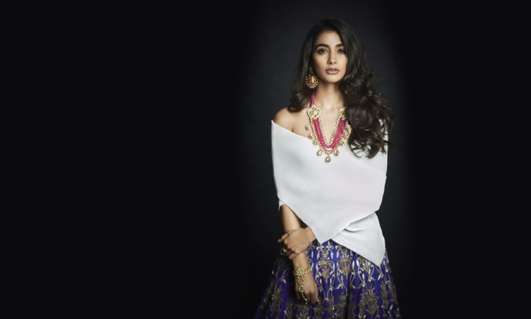 pooja, Hegde, Bollywood, Actress, Model, Girl, Beautiful, Brunette, Pretty,  Cute, Beauty, Sexy, Hot, Pose, Face, Eyes, Hair, Lips, Smile, Figure, India Wallpapers  HD / Desktop and Mobile Backgrounds
