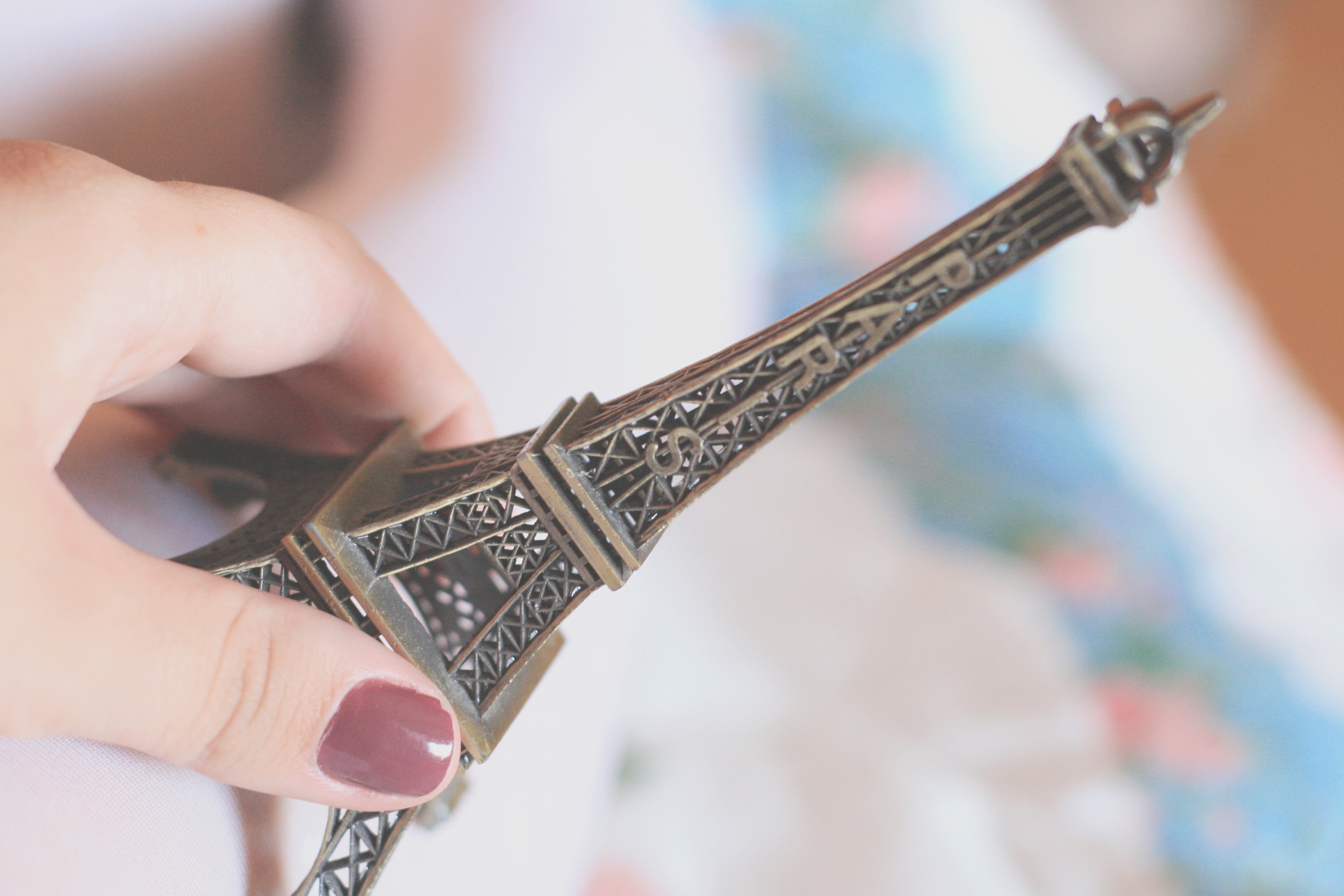 eiffel, Tower, Hand, Nails, Figurine, Paris, Bokeh Wallpaper