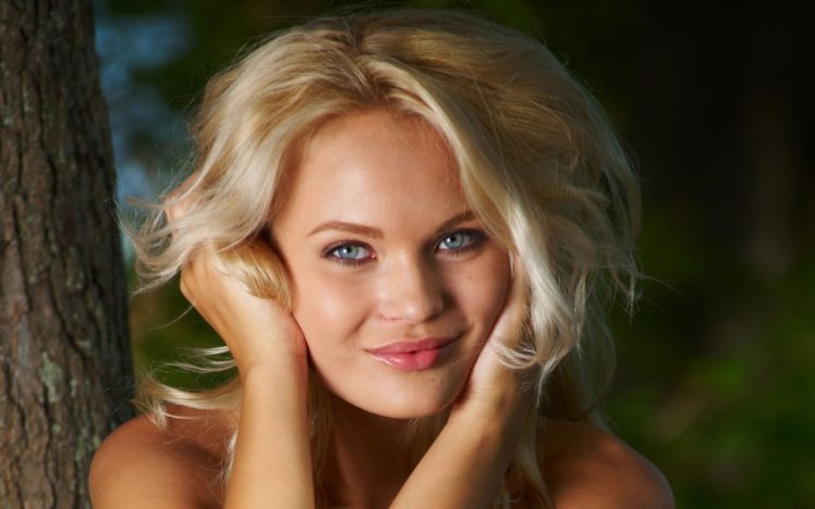 blondes, Women, Blue, Eyes, Models, Talia, Cherry, Blossom, Portraits HD Wallpaper Desktop Background