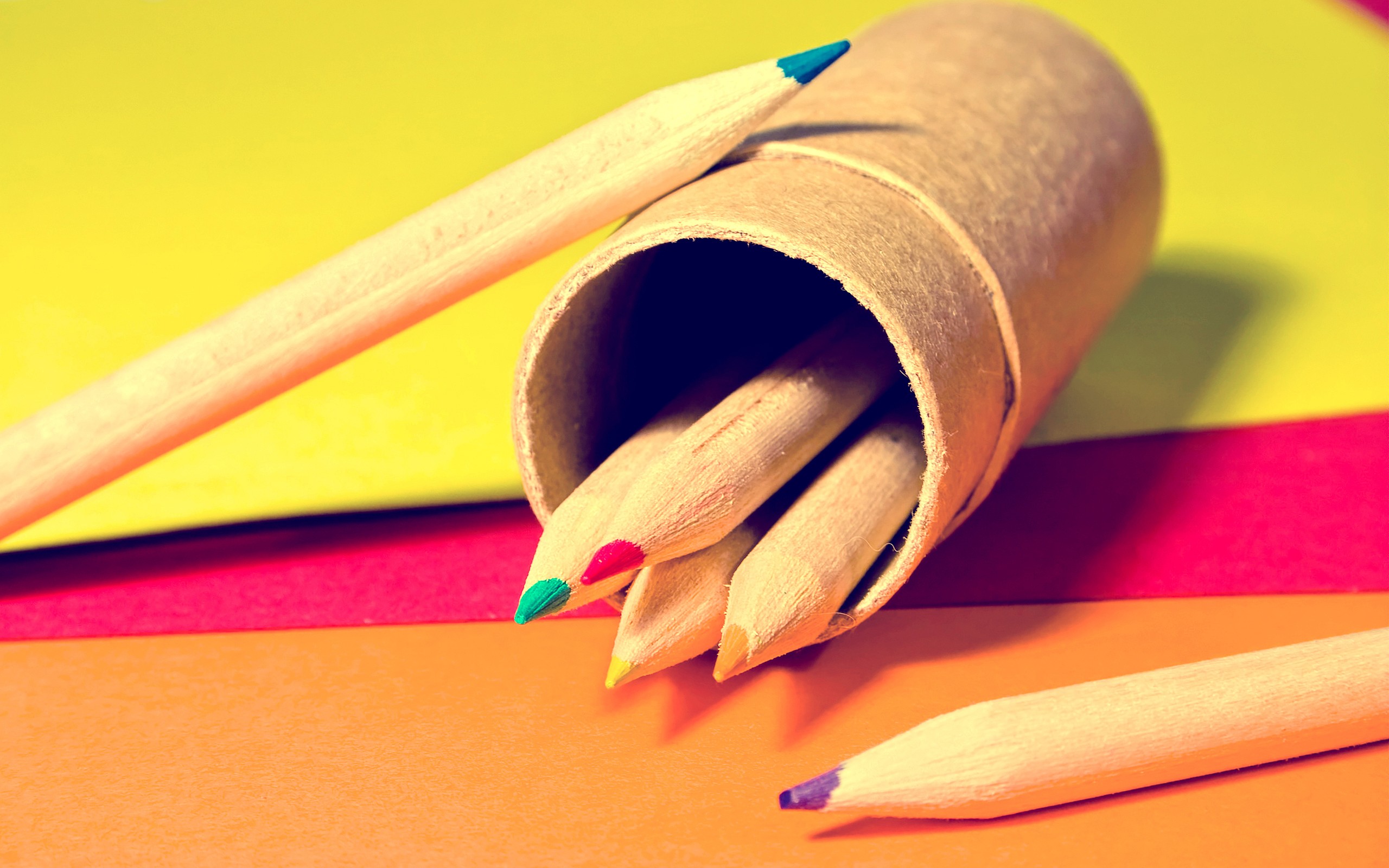 crayons, Macro, Pencils Wallpaper