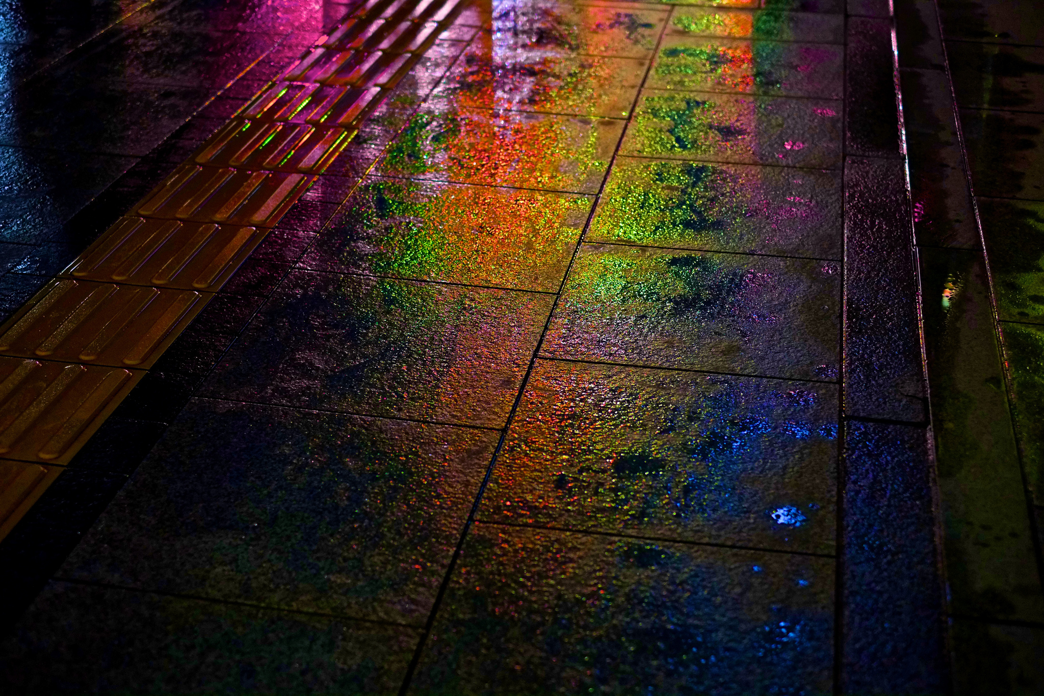 night, Street, Wet, Rain, Rainbow, Bokeh Wallpaper