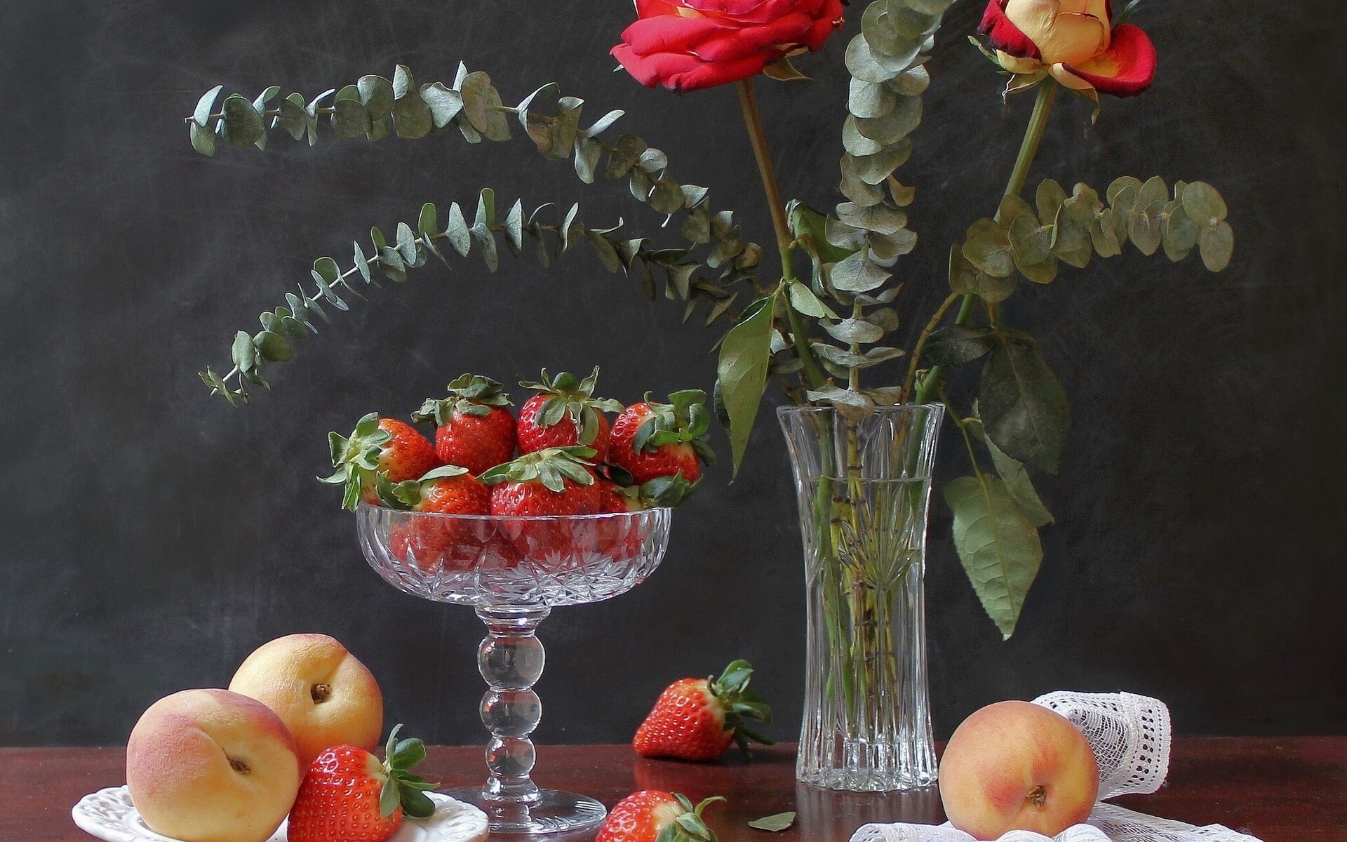 strawberries, Peaches, Flowers, Roses, Vase, Still, Life Wallpaper