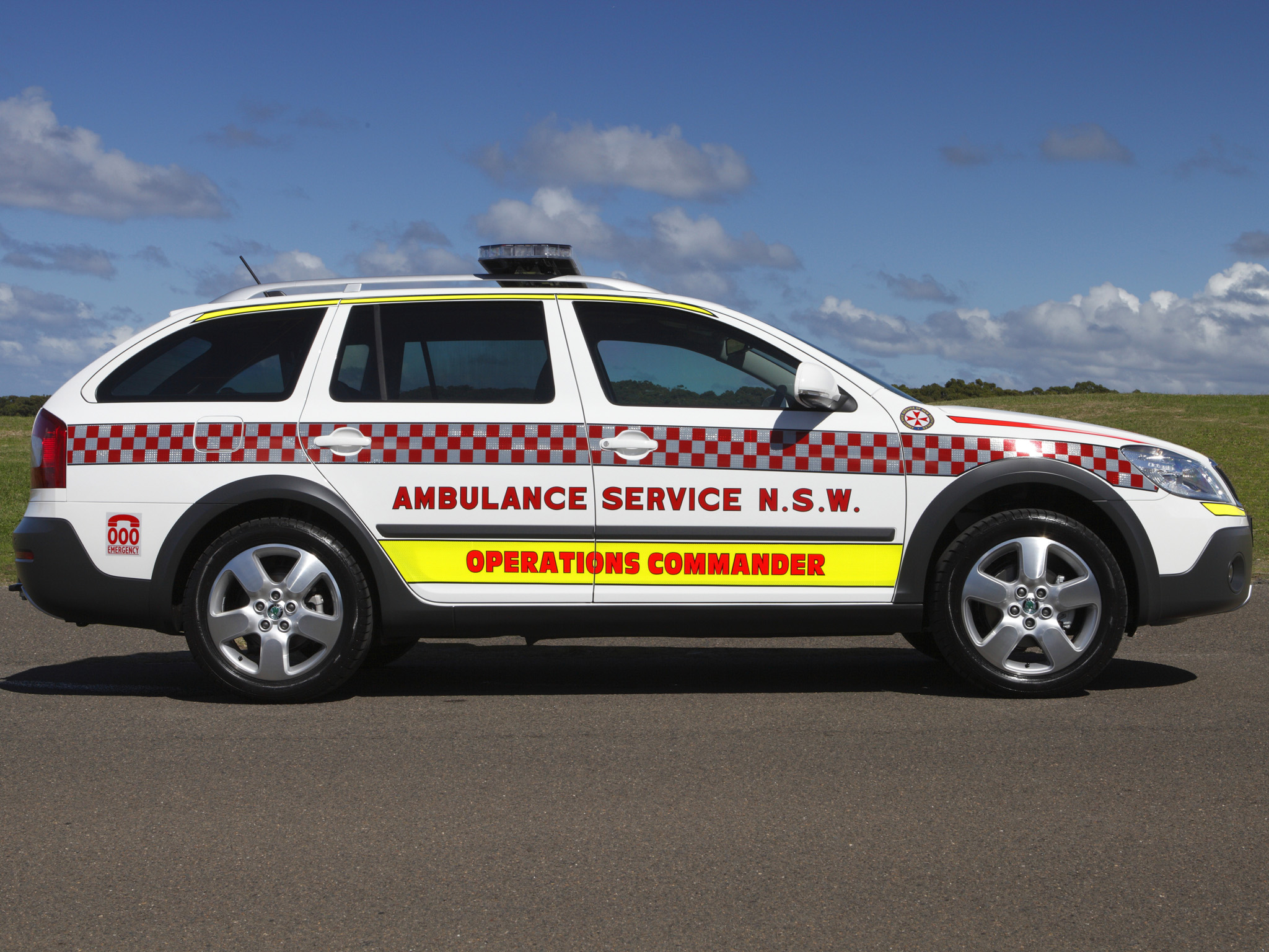 2009, Skoda, Octavia, Scout, Ambulance, 1z, Emergency, Stationwagon Wallpaper