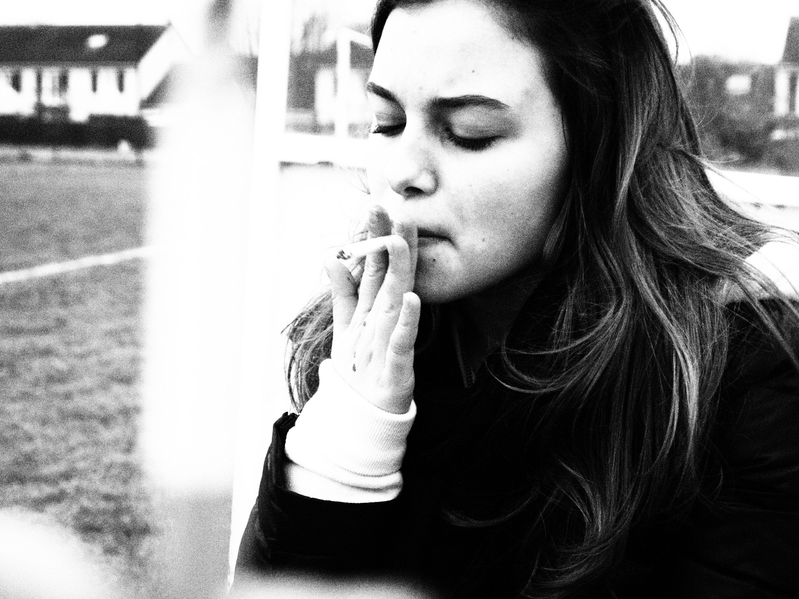 women, Smoking, Monochrome, Cigarettes Wallpaper