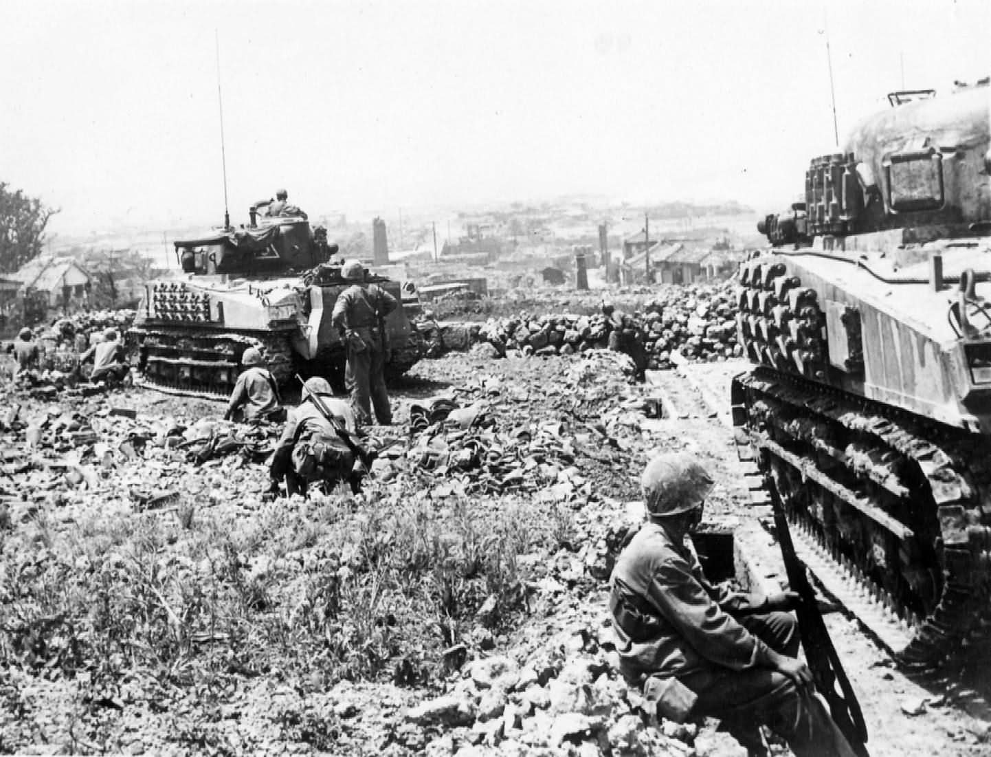 m 4, Sherman, Tank, Weapon, Military, Tanks, Retro, Soldier Wallpaper