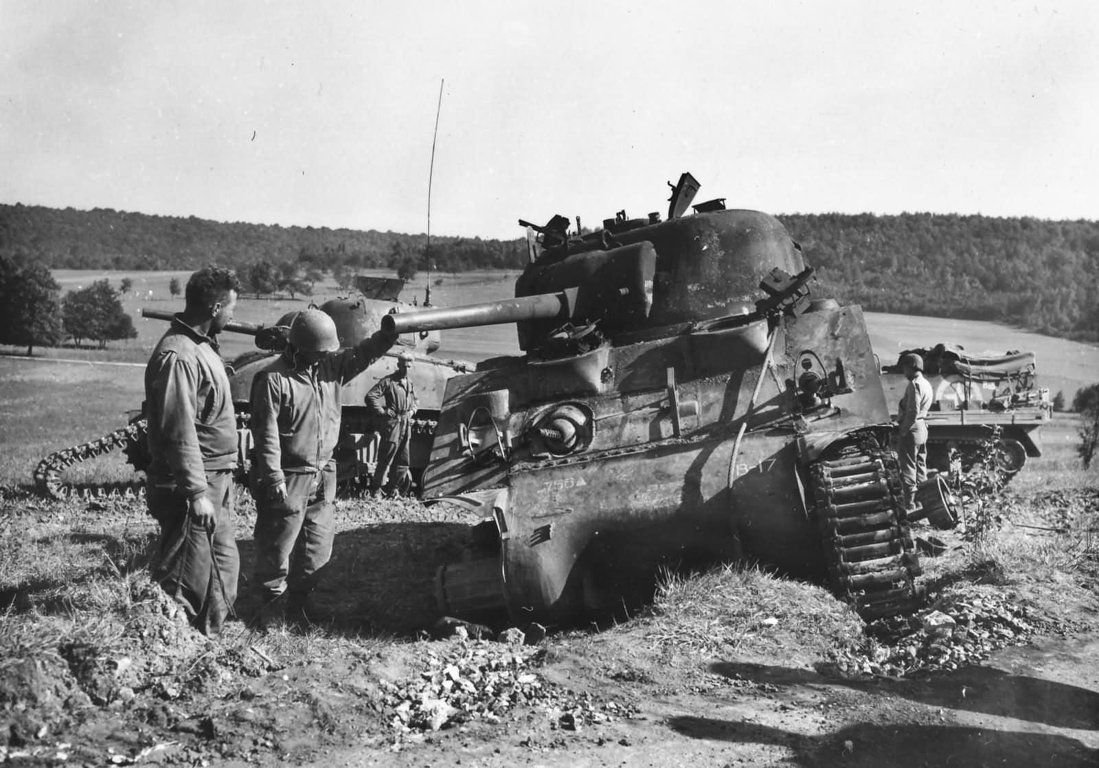 m 4, Sherman, Tank, Weapon, Military, Tanks, Retro, Soldier Wallpaper