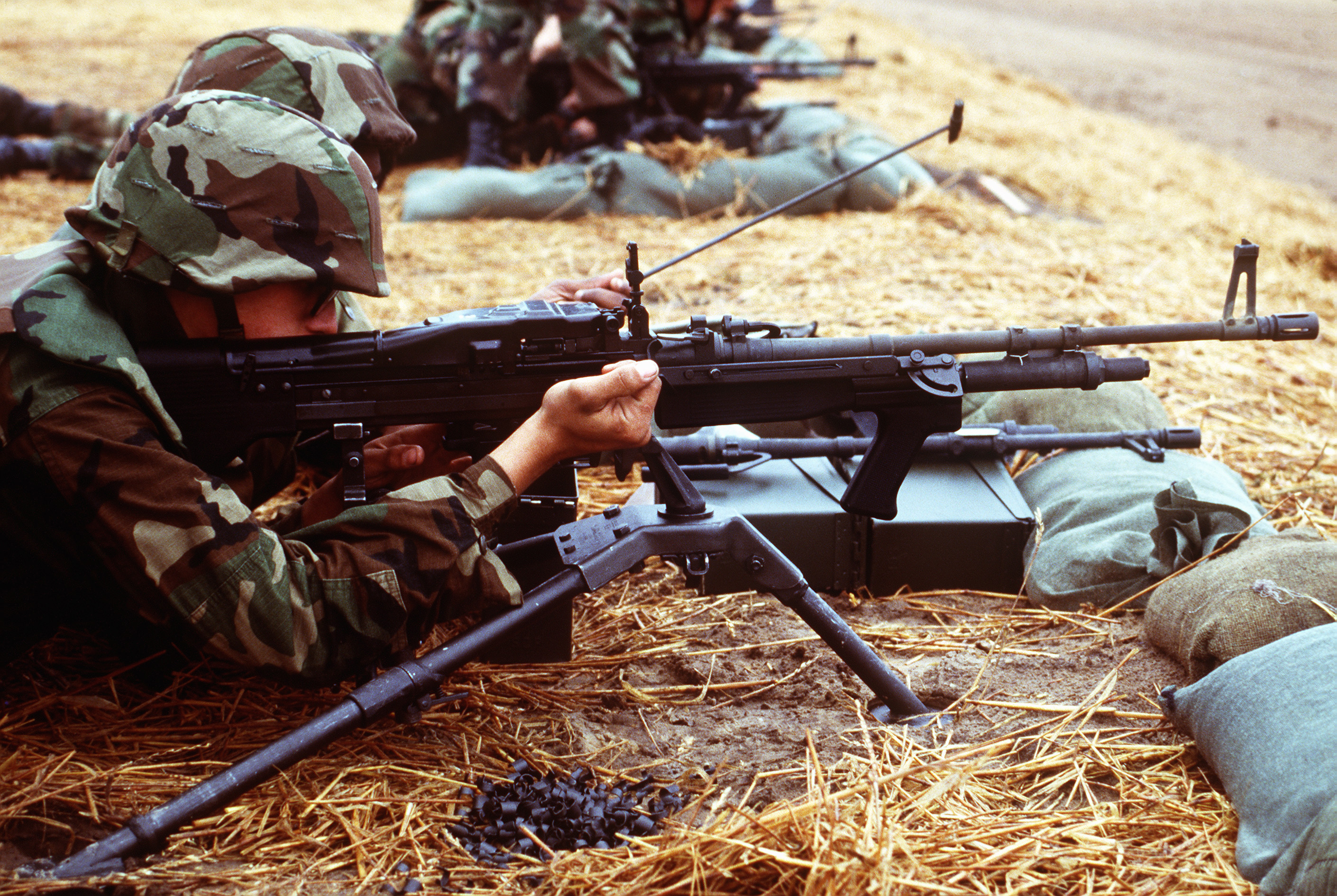 m60, Machine, Gun, Military, Rifle, Weapon, Soldier Wallpaper