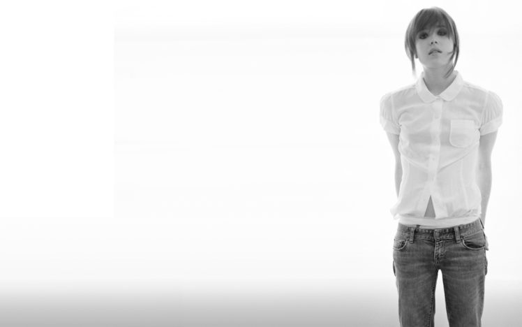 brunettes, Women, Jeans, Ellen, Page, Grayscale, Monochrome, White, Background, Bangs, White, Shirt HD Wallpaper Desktop Background