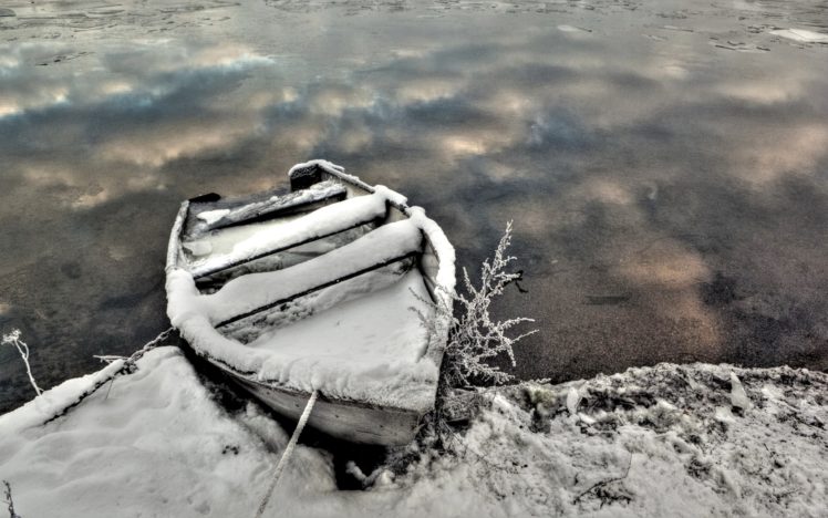 snowy, Boat, In, The, Frozen, Lake HD Wallpaper Desktop Background