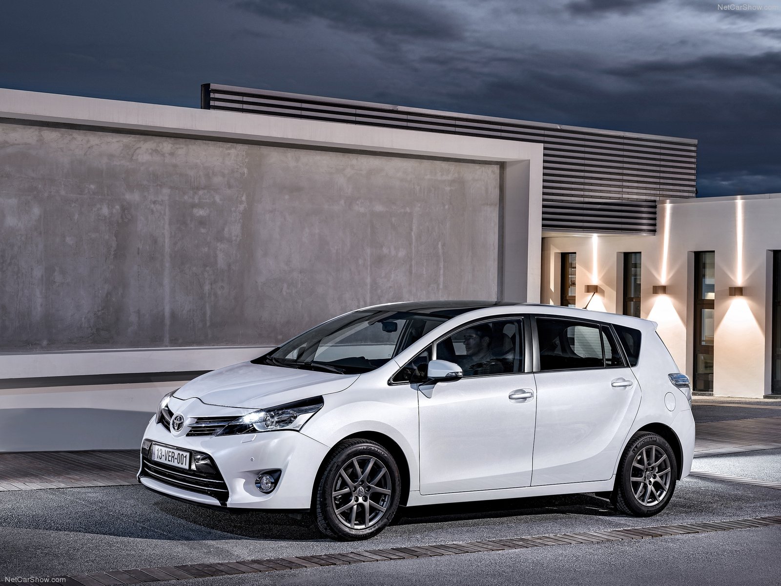 Toyota verso 2013