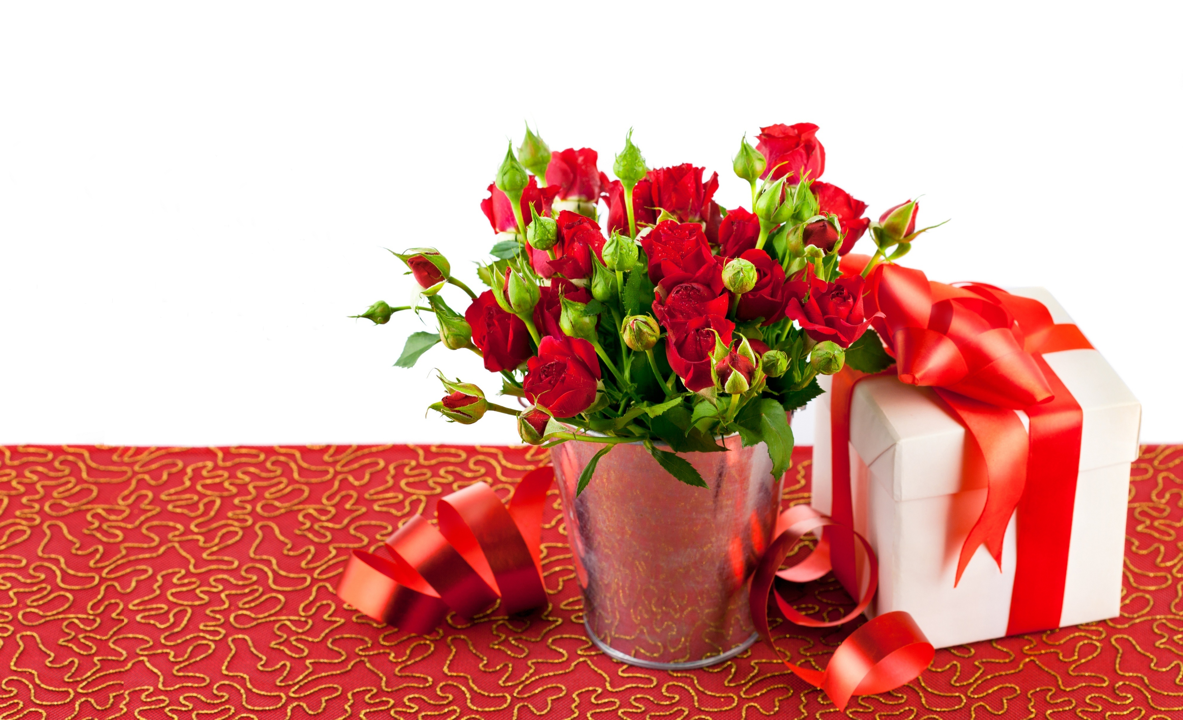 roses, Buds, Gift, Box, Bucket, Valentine Wallpaper