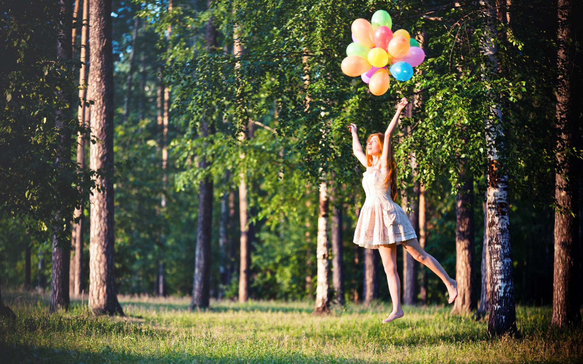 mood, Emotion, Balloon, Color, Trees, Forest, Nature, Women, Females, Girls, Babes, Model, Sensual Wallpaper
