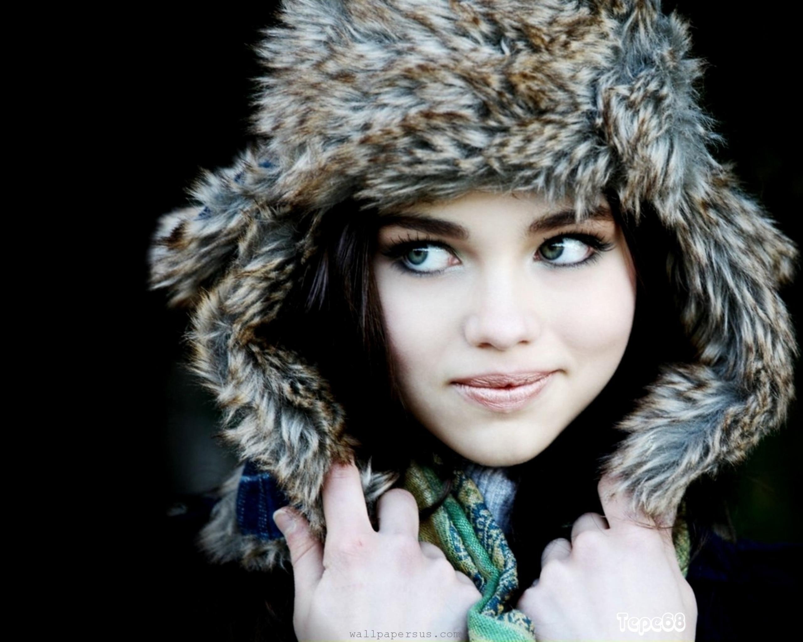 brunettes, Women, Green, Eyes, India, Eisley Wallpaper