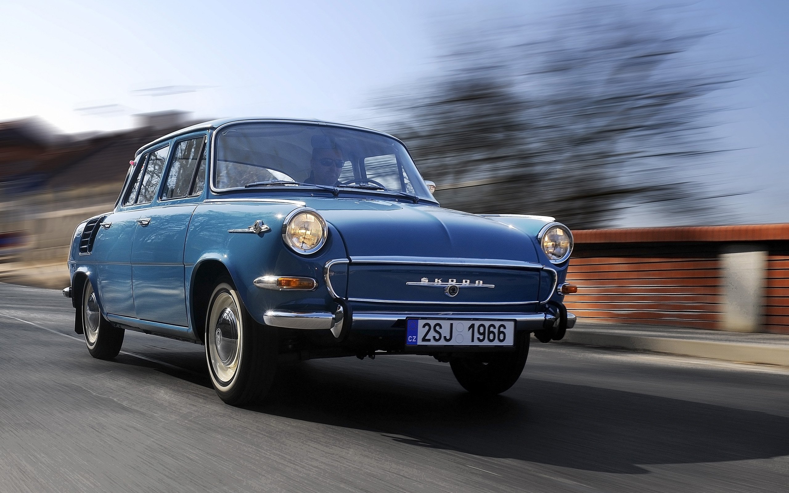 1964 1969 skoda 1000 mb motion 2 2560x1600 Wallpaper