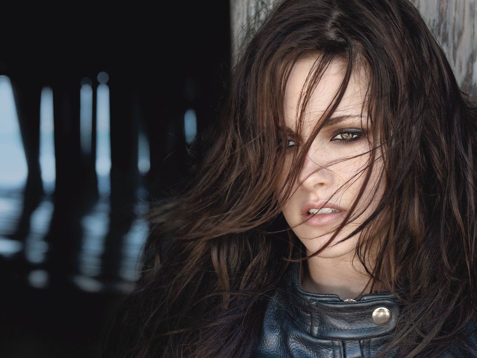 brunettes, Women, Kristen, Stewart, Actress, Leather, Jacket, Faces, Portraits Wallpaper