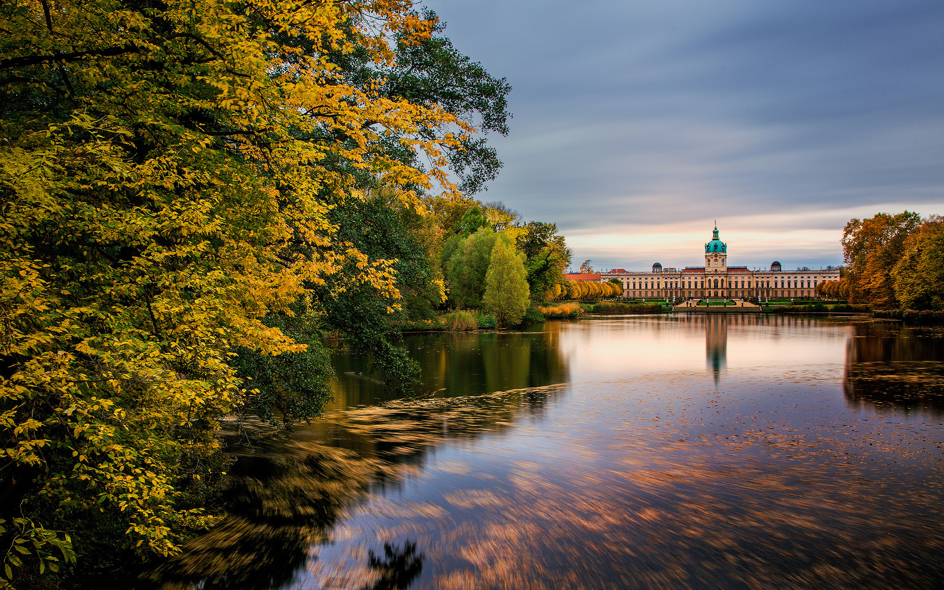 germany, Palace, Charlottenburg, Berlin, Buildings, Nature, Lakes, Trees, Autumn, Fall, Reflection Wallpaper