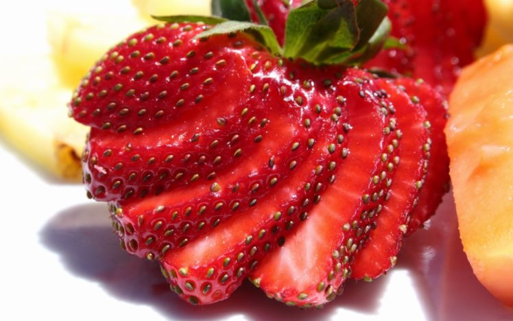 strawberries, Slices HD Wallpaper Desktop Background