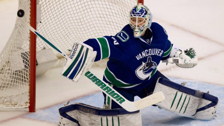 vancouver, Canucks, Nhl, Hockey, 39 Wallpapers HD ...