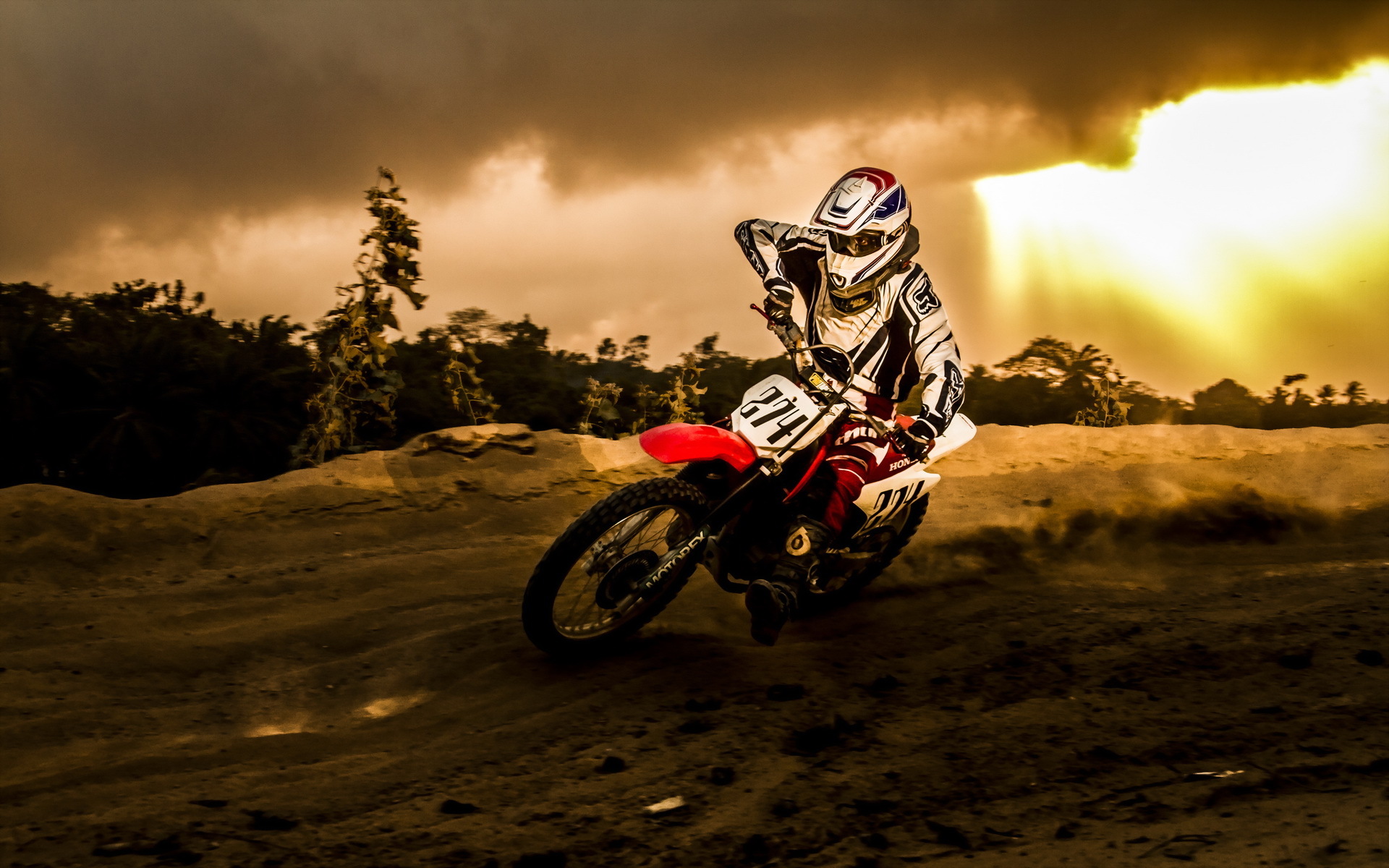 motorcycle, Racing, Sports, Motocross, Dirt, Storm, Rain, Sky, Clouds, Sunset, Bike, Motorbike Wallpaper