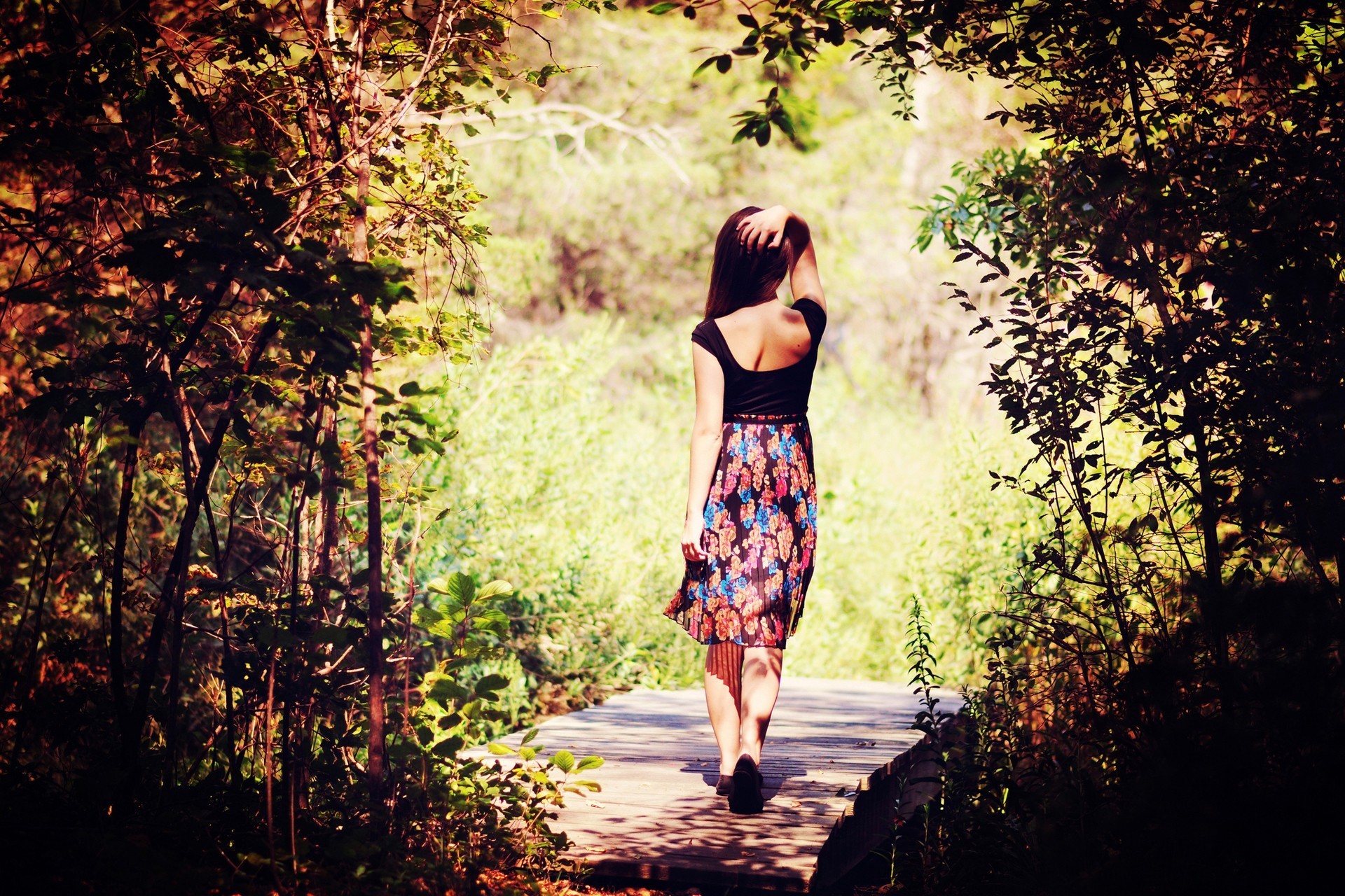 mood, Emotion, Women, Models, Redheads, Babes, Trees, Tunnel, Path, Garden, Trail Wallpaper