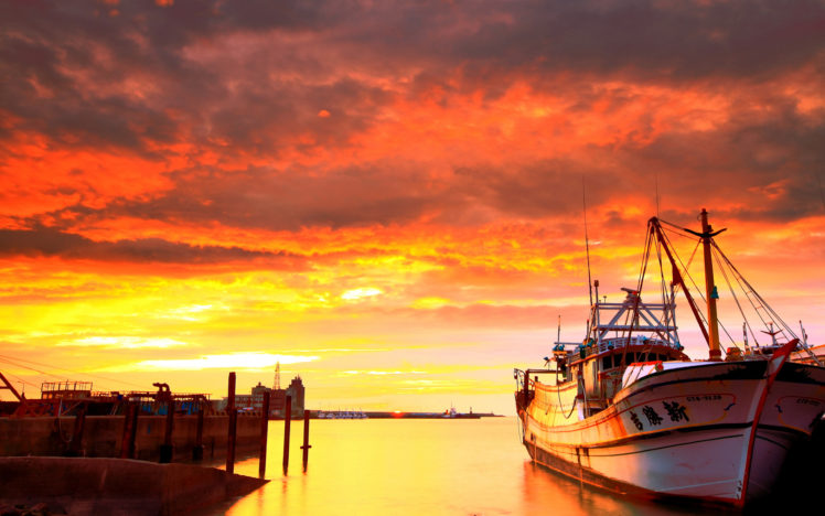 sunset, Sunrise, Sky, Clouds, Boats, Ships HD Wallpaper Desktop Background