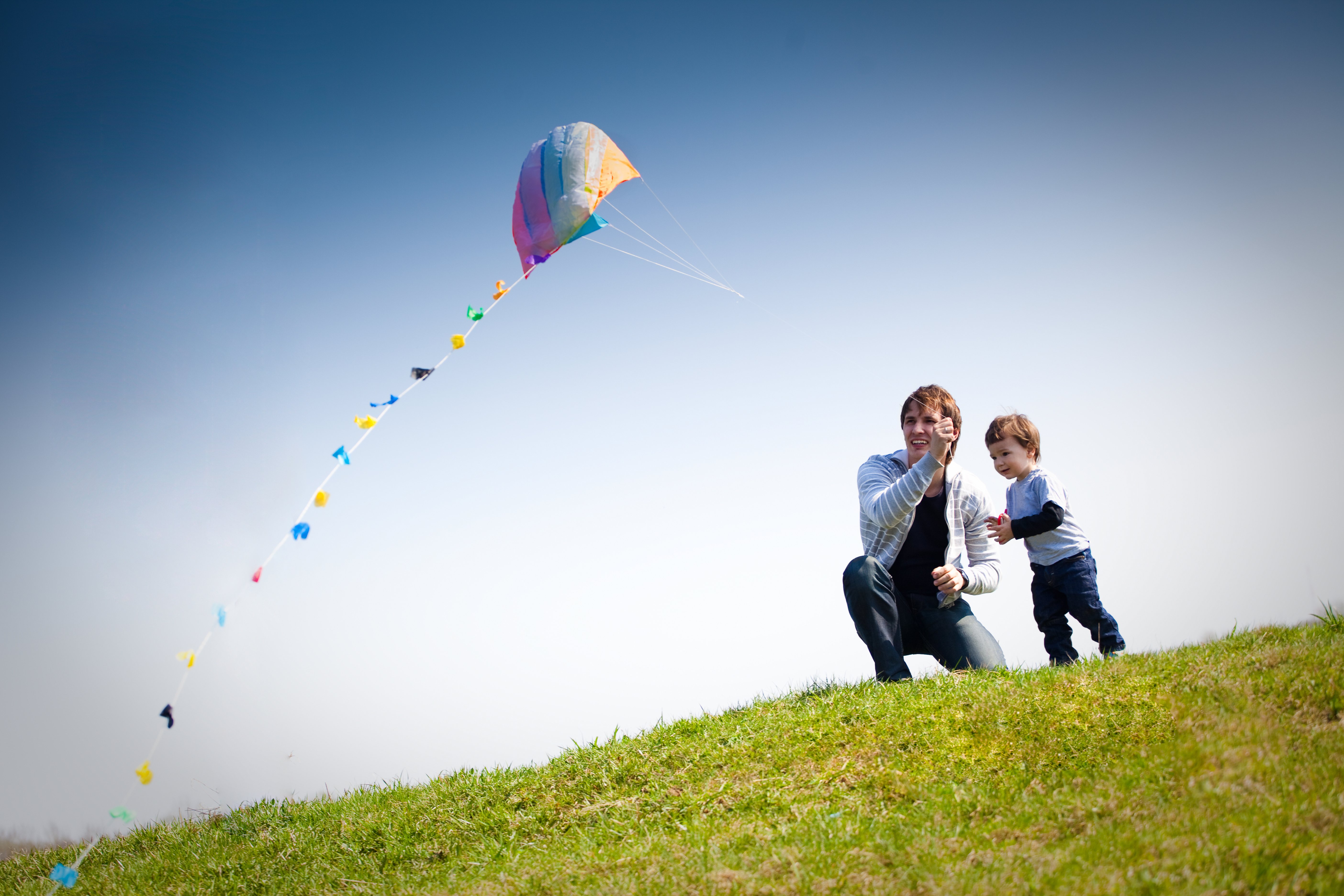 kite, Flying, Bokeh, Flight, Fly, Summer, Hobby, Sport, Sky, Toy, Fun Wallpaper