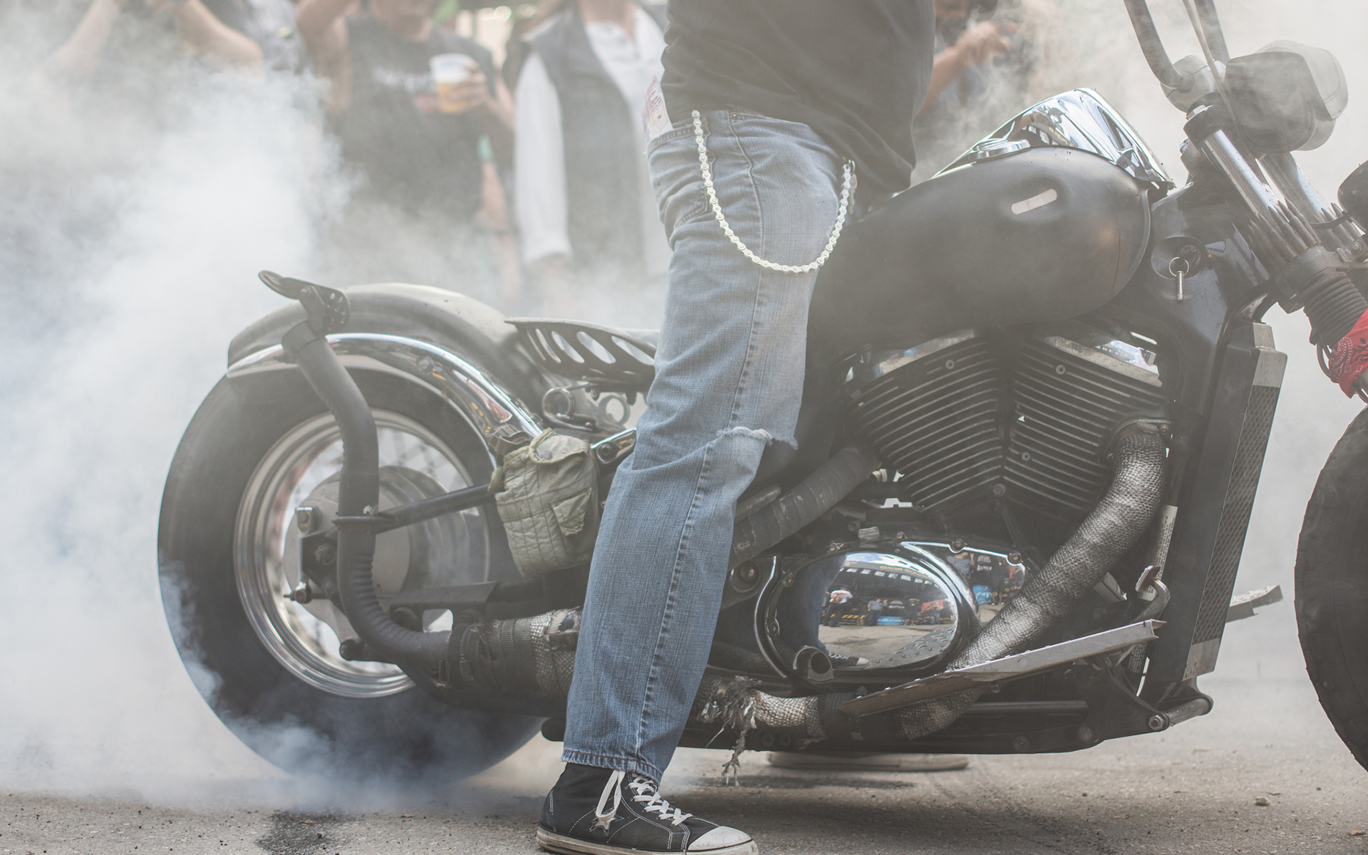 harley, Davidson, Motorcycle, Burnout, Smoke Wallpaper