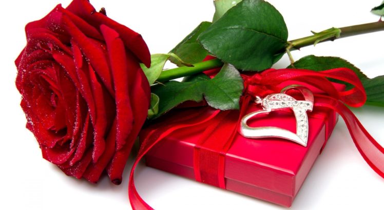 red, Rose, Heart, Love, Flower, Box Wallpapers HD / Desktop and Mobile  Backgrounds