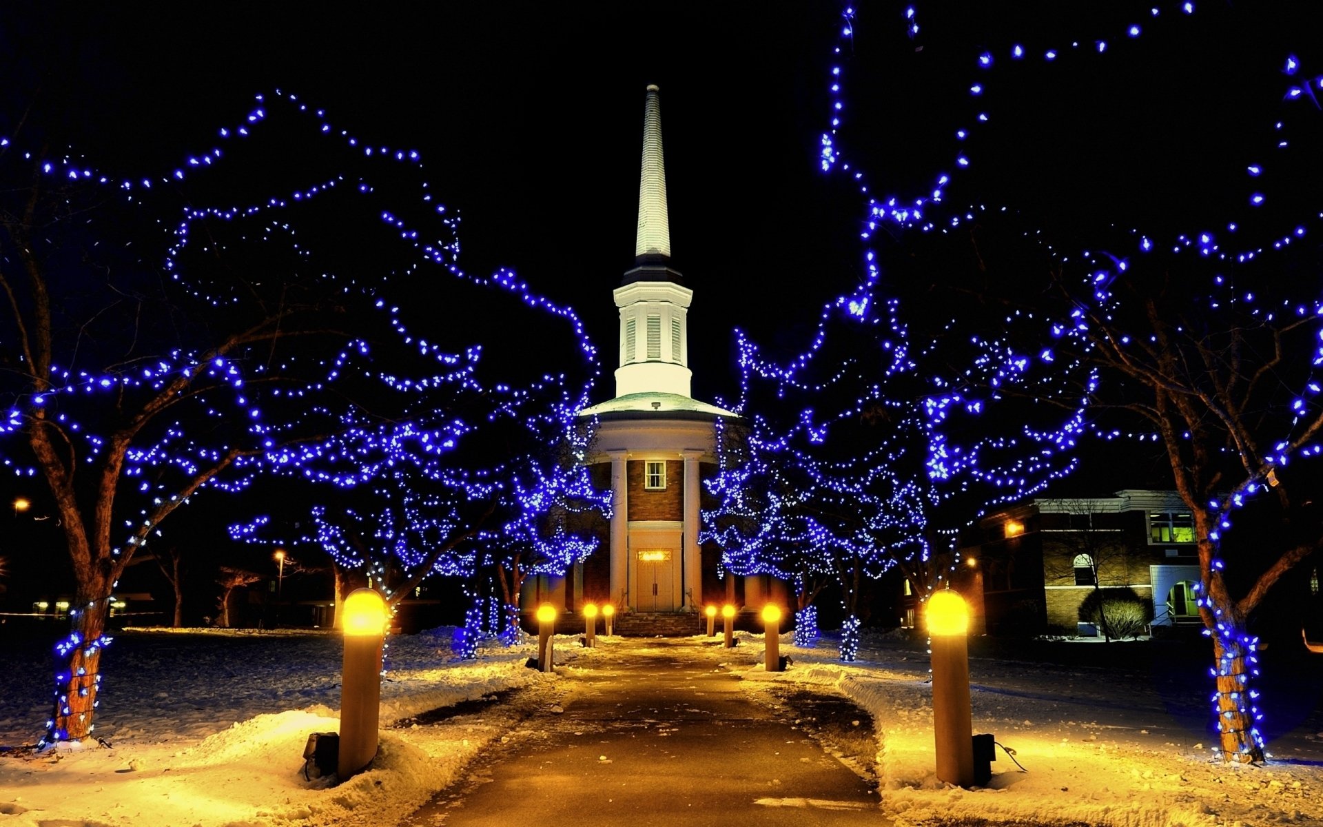 photography, Winter, Street, Road, Place, Night, Lights, Chapel, Church, Snow, Christmas Wallpaper