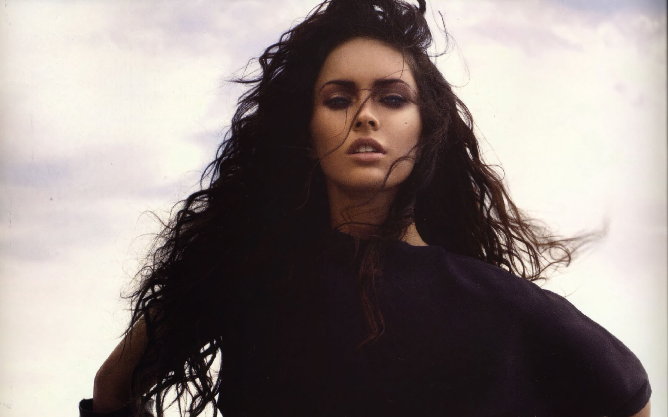 megan, Fox, Actress, Woman, Beauty, Beautiful, Girl, Model, Brunette Wallpaper