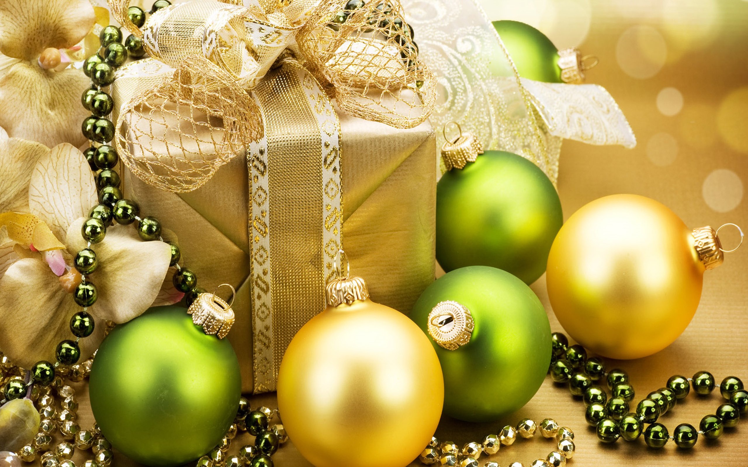 merry, Christmas, Holiday, Vacation, Gifts, Tree, Happy, Beautiful, Santa, Snowman, Lights Wallpaper