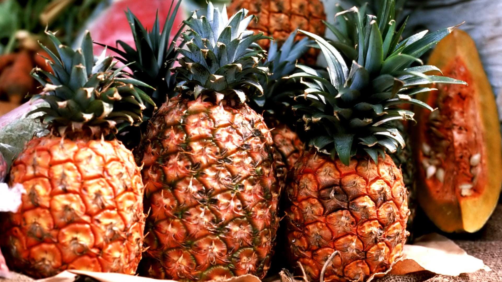 pineapples, Fruits Wallpaper