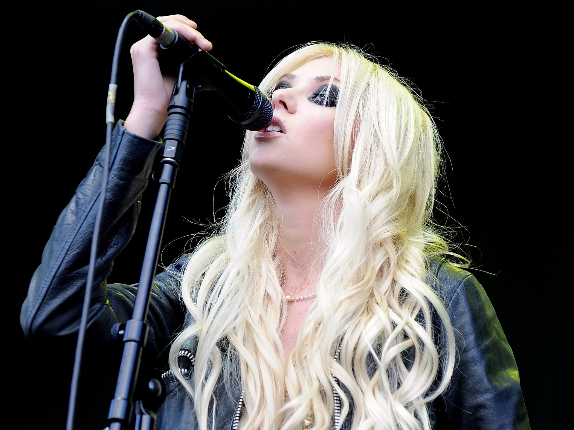 taylor, Momsen, Singer, Actress, Model, Blonde, Alternative, Rock, Hard