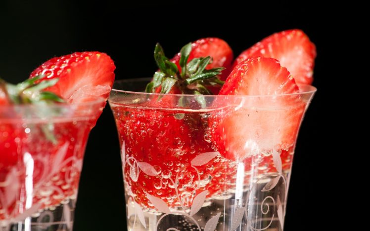 fresh, Strawberries, In, Glasses HD Wallpaper Desktop Background