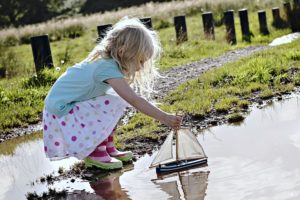 kids, Children, Childhood, Boat, Games, Lakes, Grass, Playing, Joy, Fun, Happy, Life, Nature, Landscapes, Earth, Water, Little