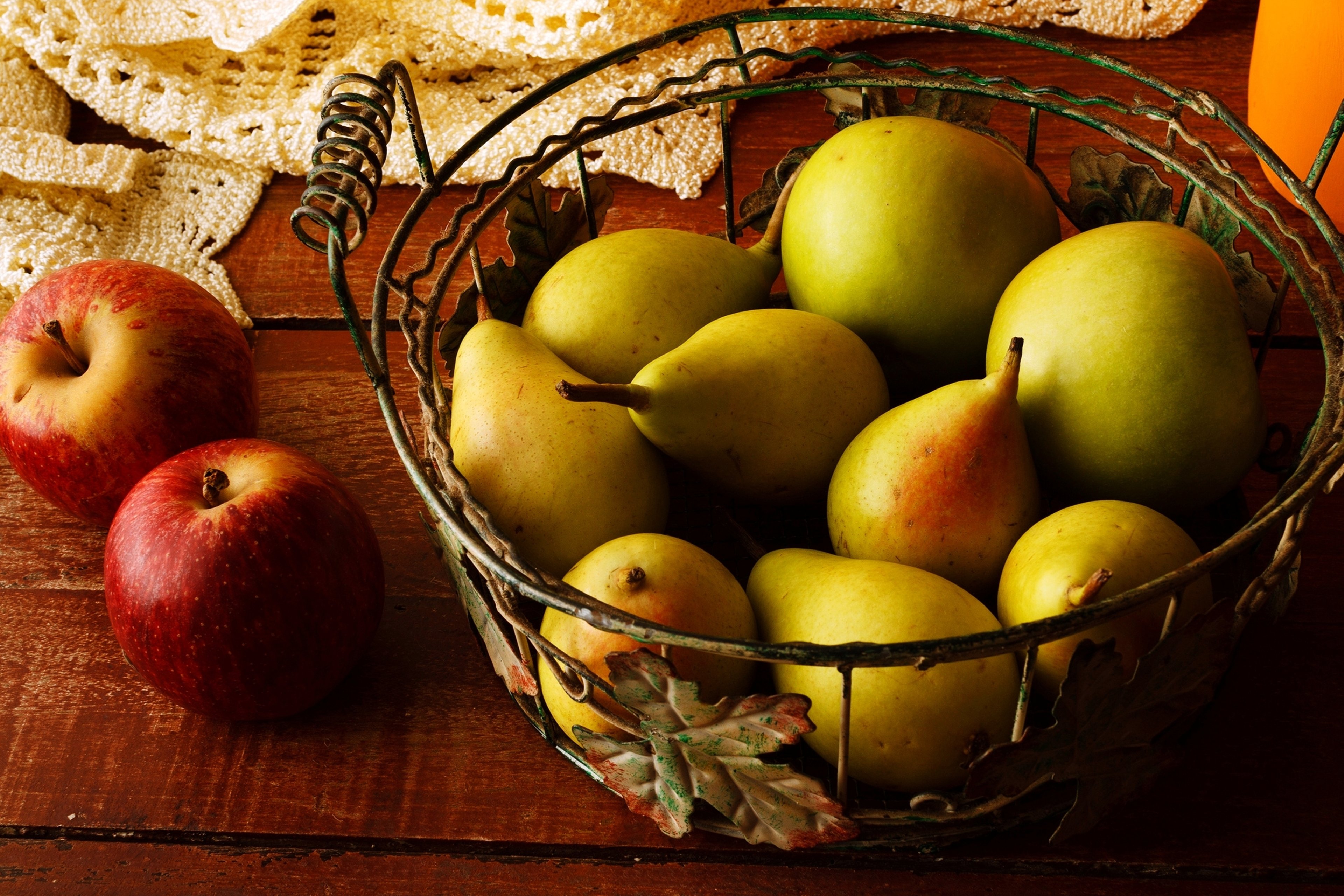 pear, Apple, Table, Poverty, Housewife, Happiness, Contentment, Fruits Wallpaper