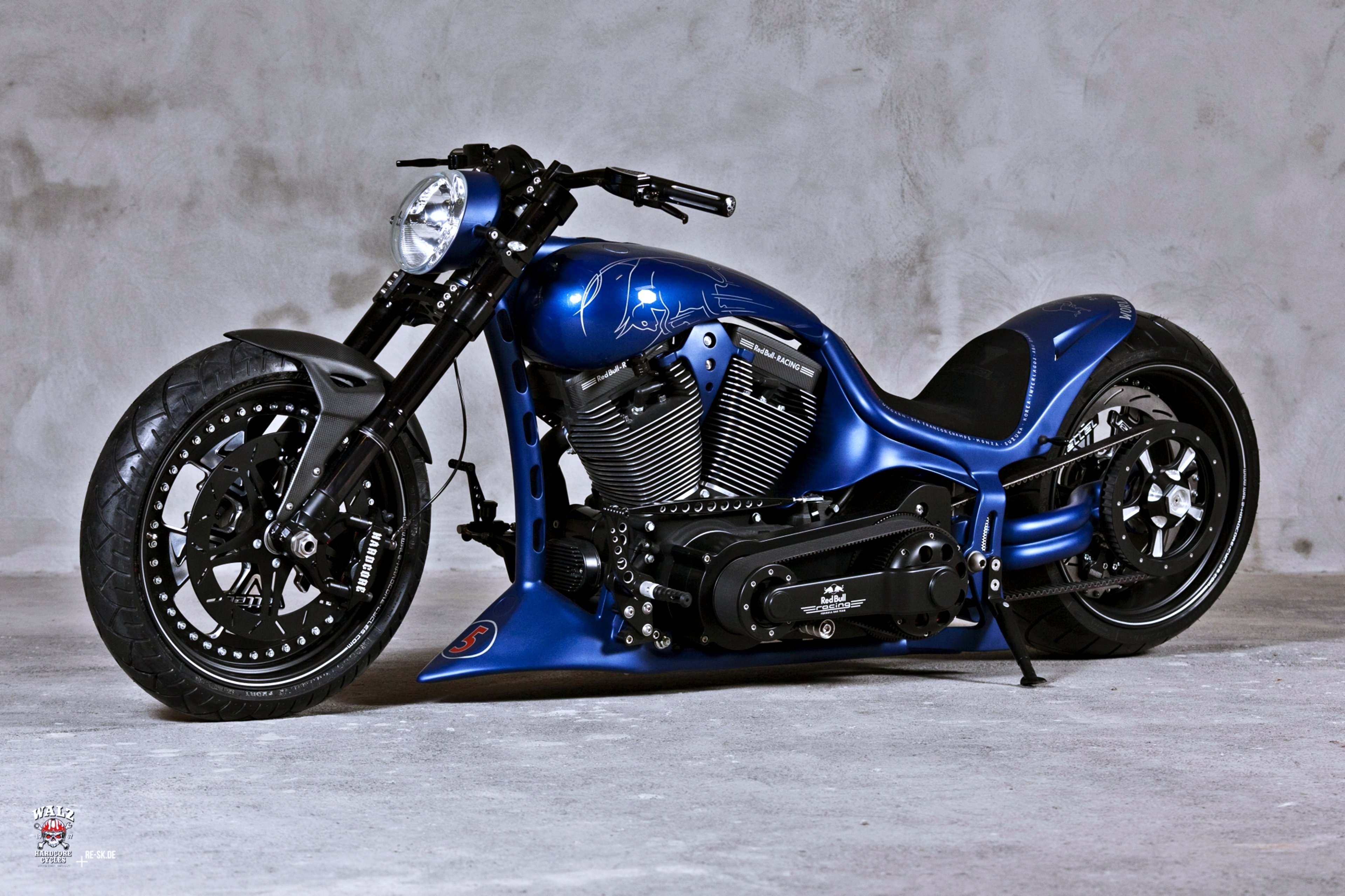 662967-blue-chopper-force-harley-davidson-motocycle-motors-noise-speed