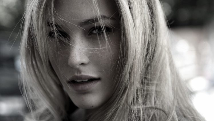 blondes, Women, Models, Freckles, Bar, Refaeli, Monochrome, Teeth, Faces HD Wallpaper Desktop Background