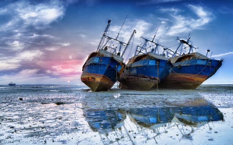 boats, Beached, Reflection HD Wallpaper Desktop Background