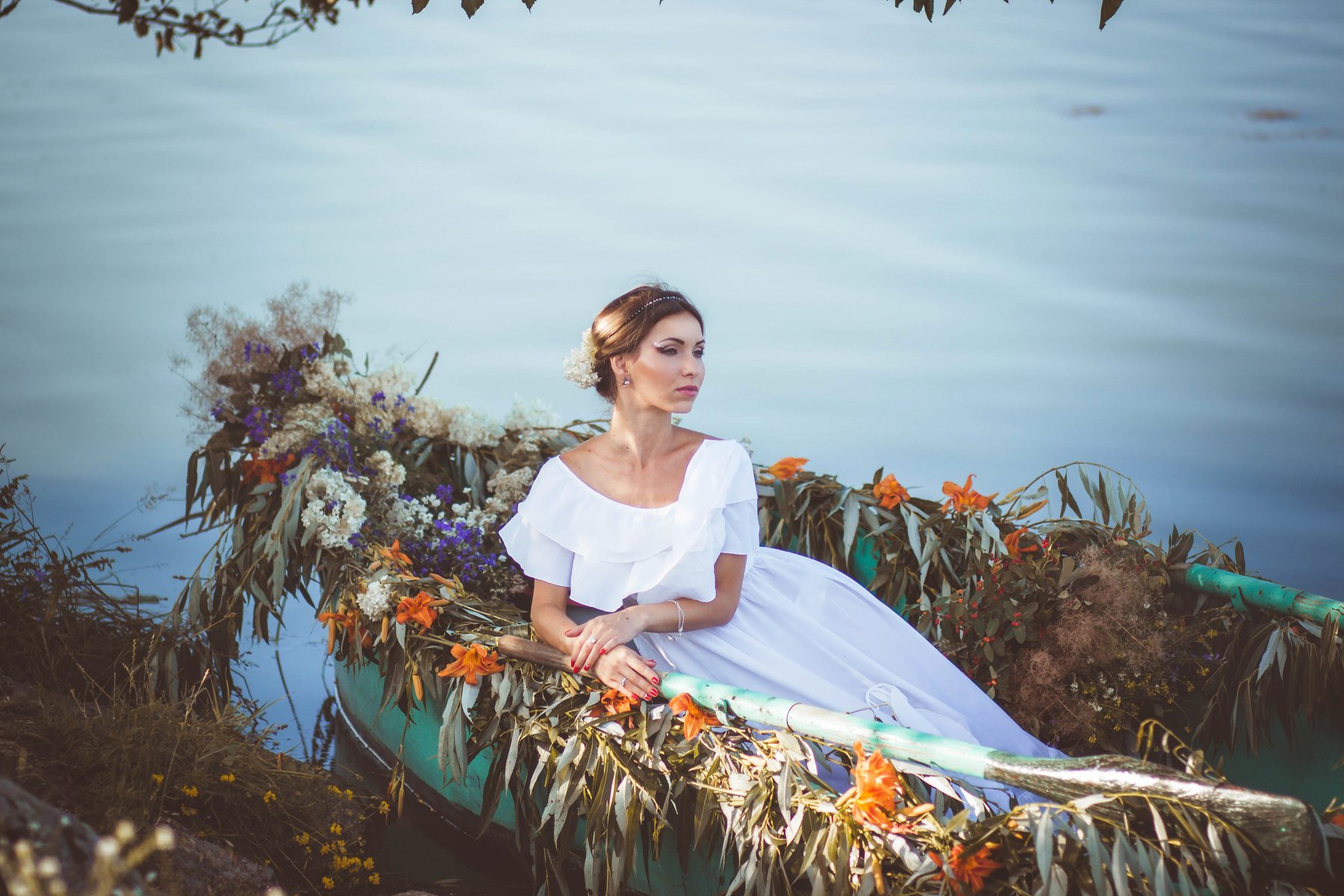 river, Boat, Bride, Flowers, Mood, Sadness Wallpaper