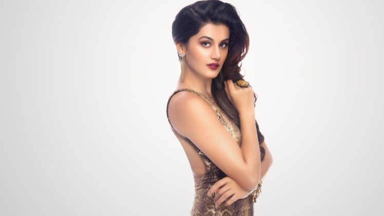 taapsee, Pannu, Bollywood, Actress, Model, Girl, Beautiful, Brunette, Pretty, Cute, Beauty, Sexy, Hot, Pose, Face, Eyes, Hair, Lips, Smile, Figure, India HD Wallpaper Desktop Background