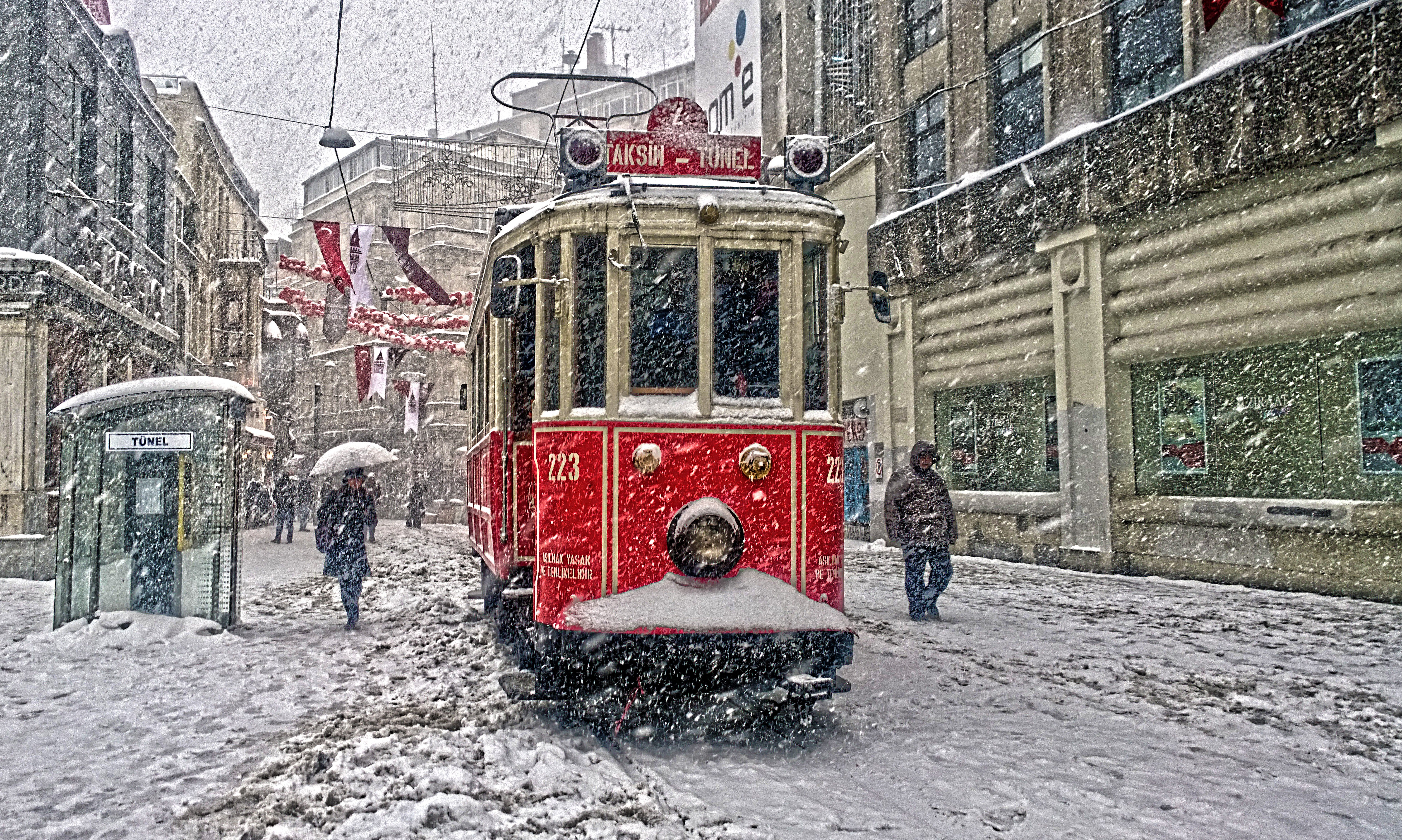 street, City, Tram, Snow, View, Landscape, Nature, People, Image, Winte Wallpaper