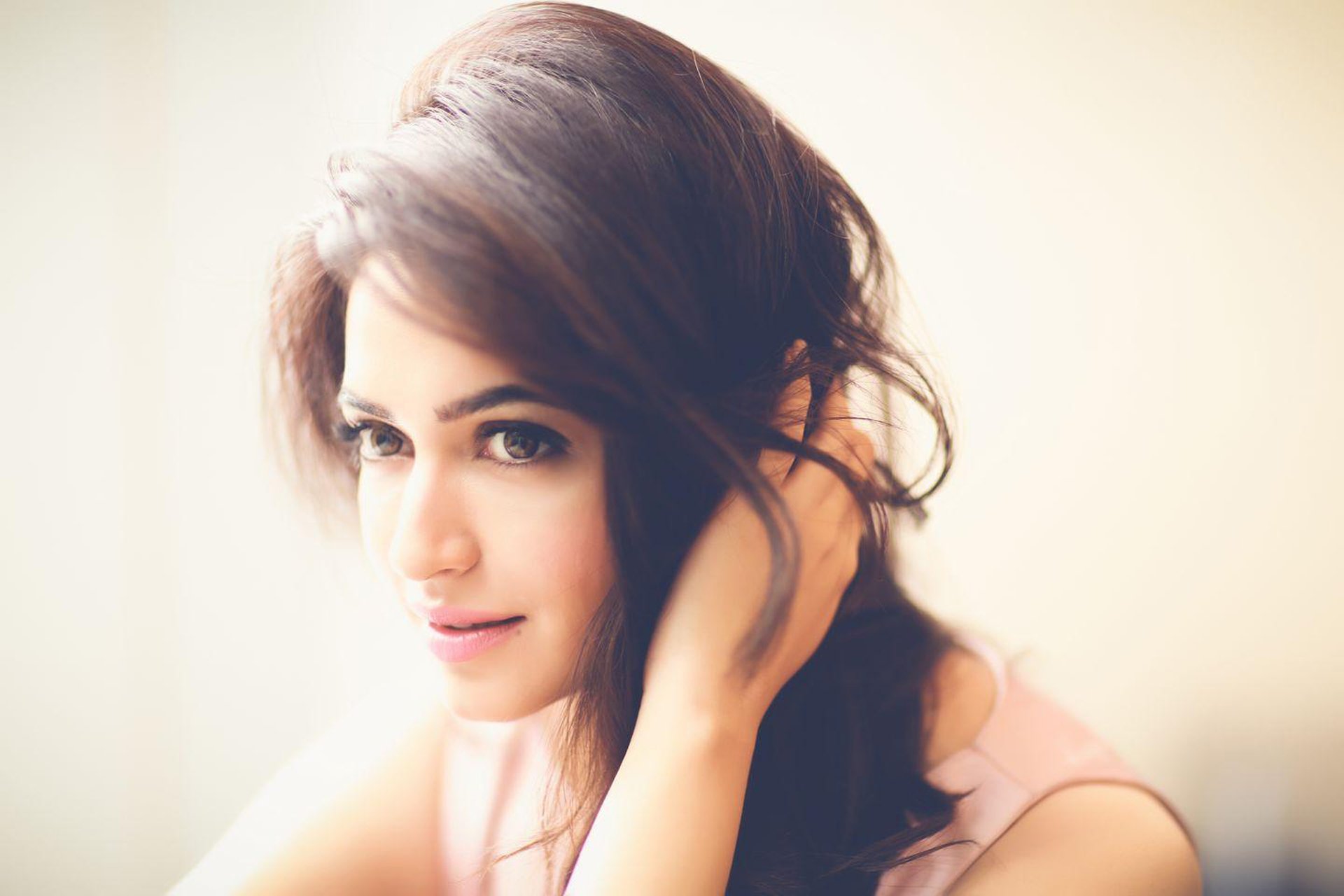 Kriti Kharbanda Bollywood Actress Model Girl