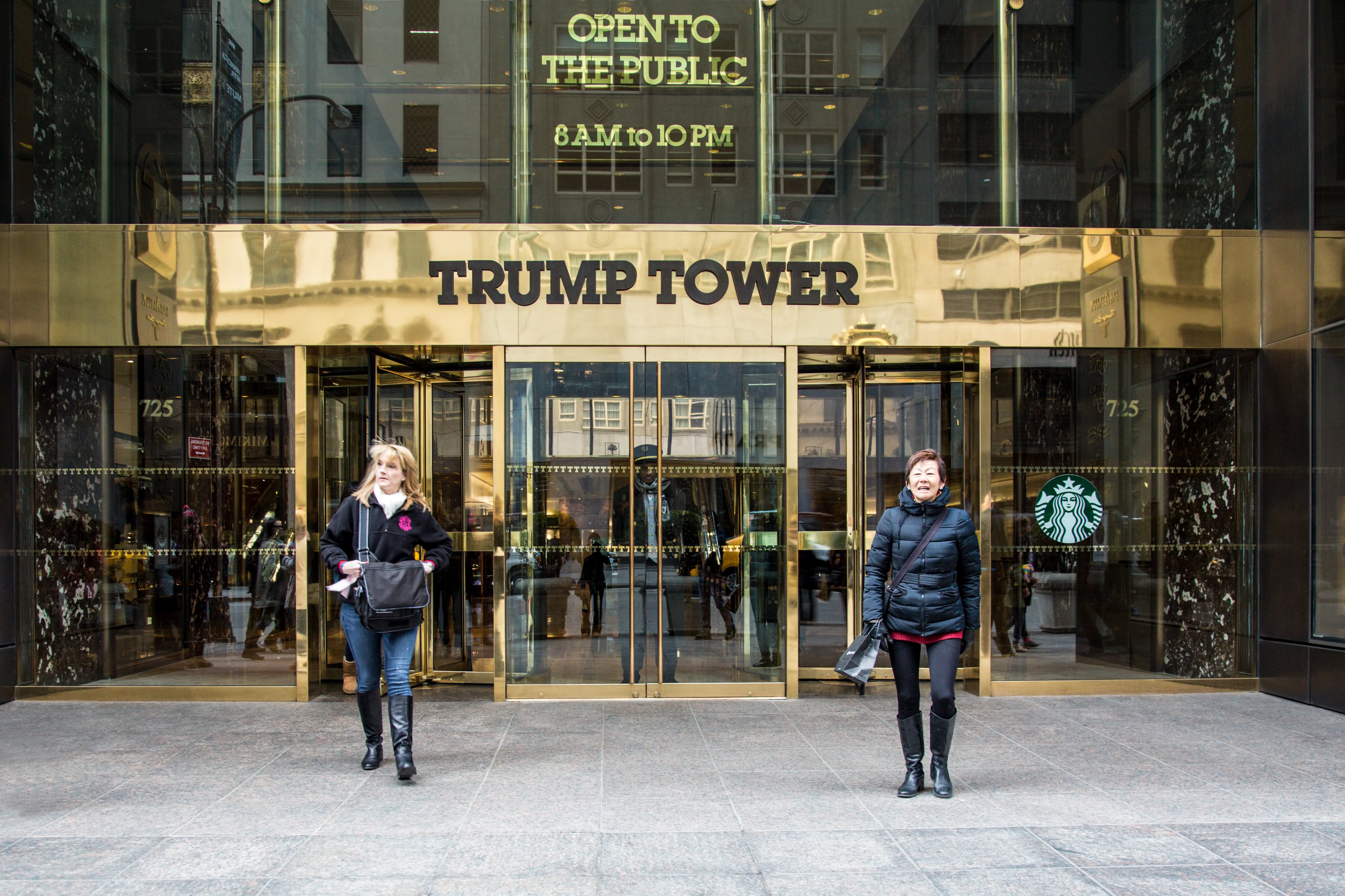trump, International, Hotel, And, Tower, New, York, Is, A, Luxury, Hotel, In, Nyc Wallpaper