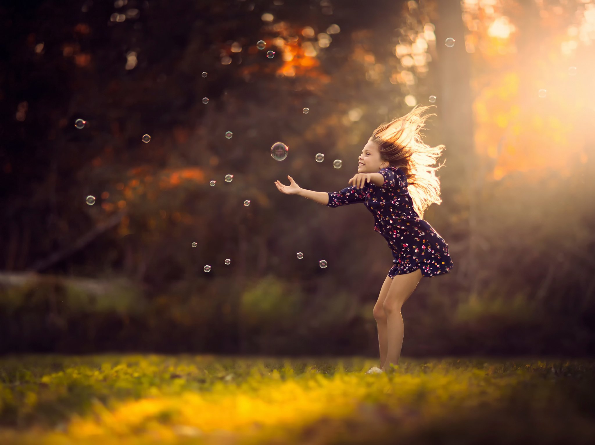 childhood, Nature, Trees, Splendor, Grass, Happy, Bubbles, Field, Girl, Landscape Wallpaper