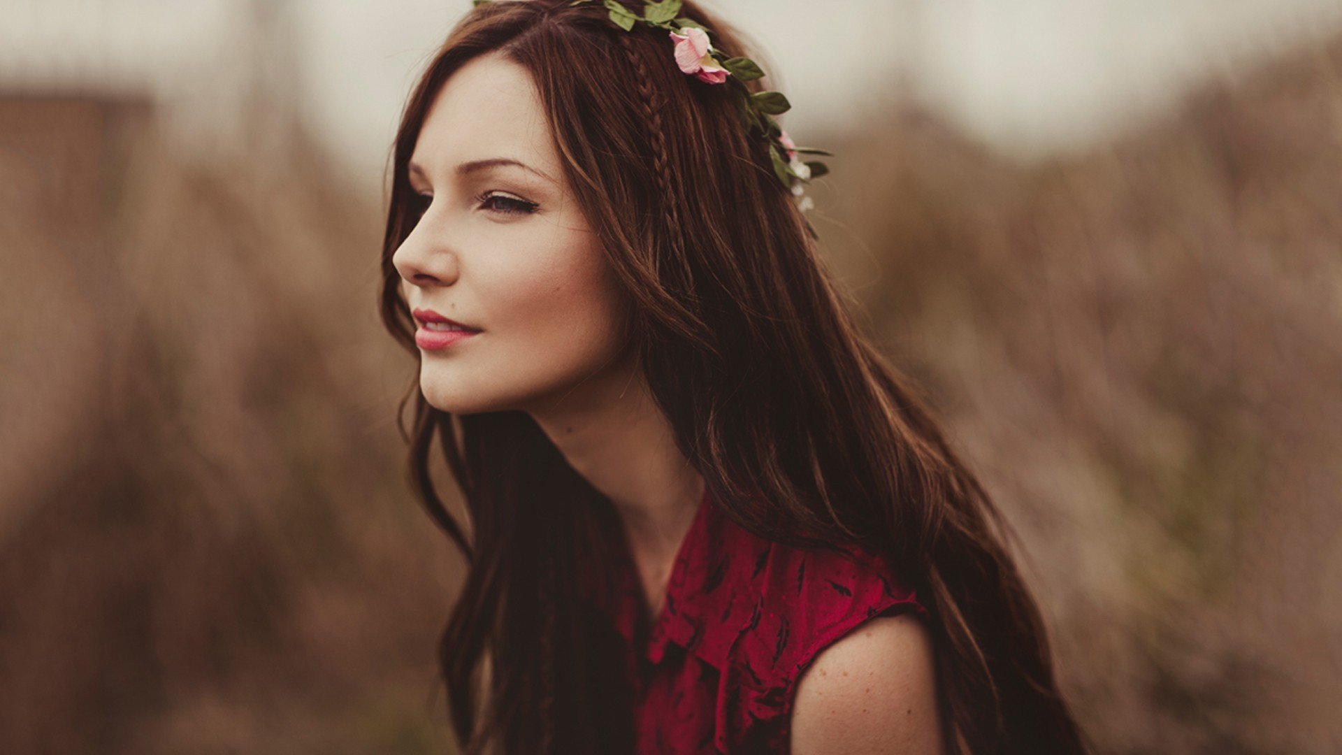 face, Auburn, Hair, Wreaths, Women, Outdoors, Women, Brunette, Portrait Wallpaper